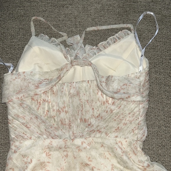 LIGHT & FLOWY MAXI DRESS - Picture 4 of 4